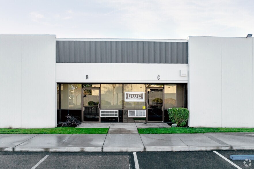 More Photos Of 30139 Industrial Pky SW, Hayward Research And Development For Lease
