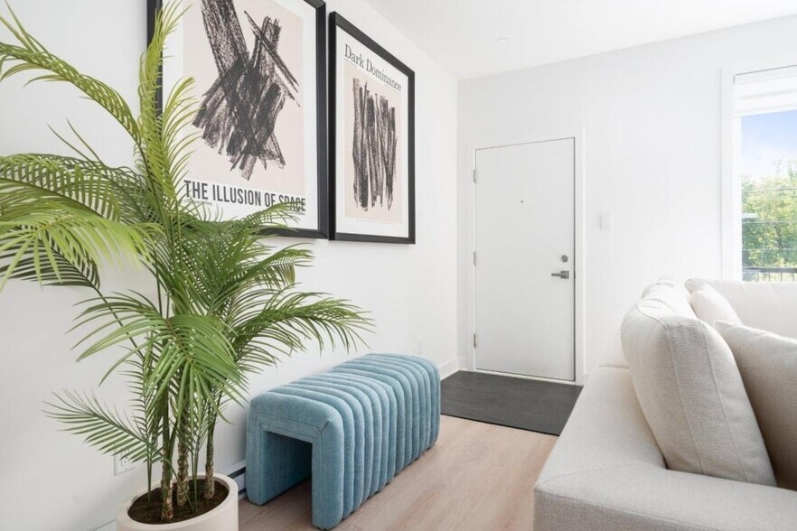 More Photos Of 13575 Rue Du Médoc, Mirabel Apartments For Sale