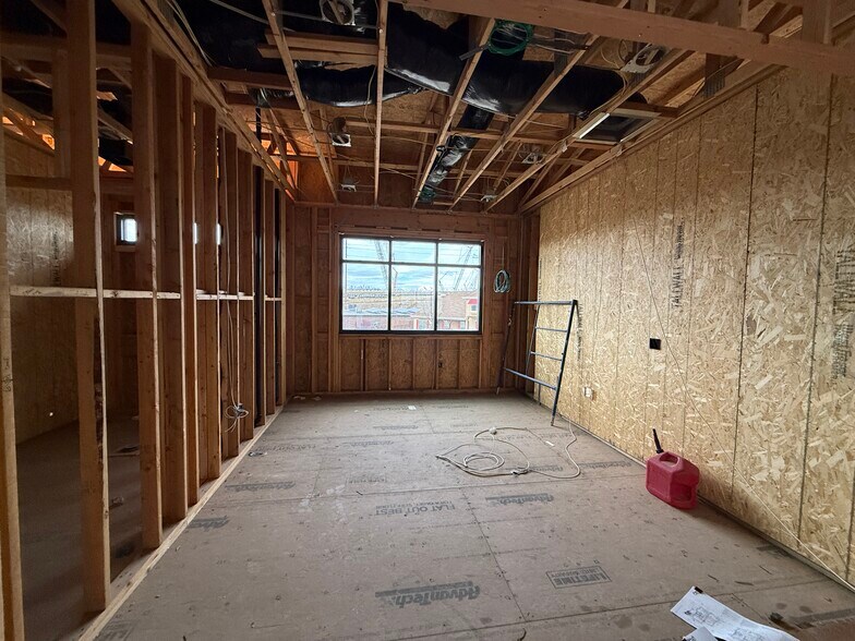 More Photos Of 11231 Highland blvd, Highland Office For Lease