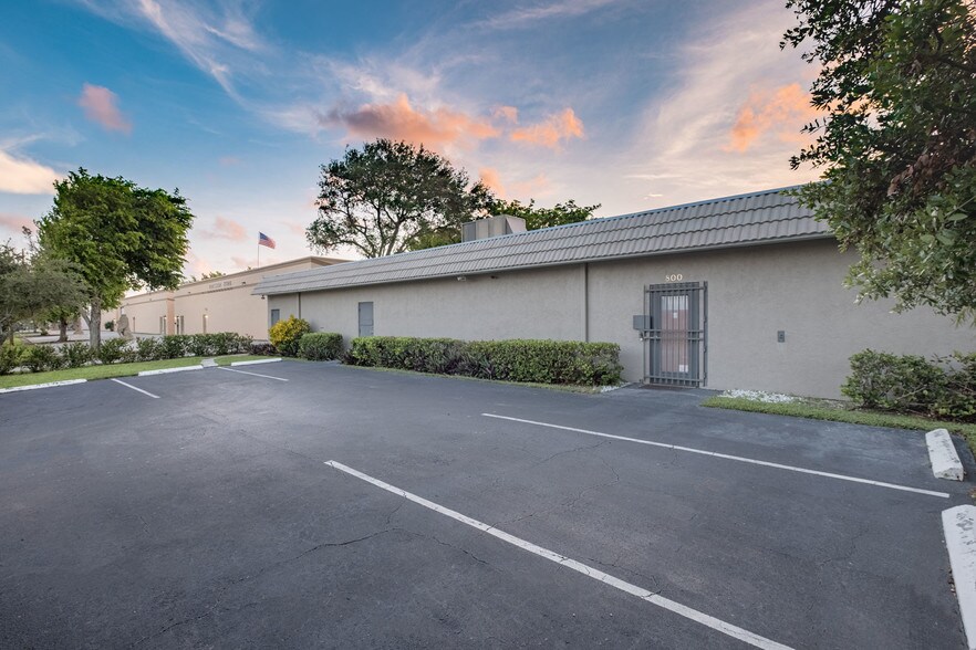 More Photos Of 800 SW 15th Ave, Delray Beach Warehouse For Sale