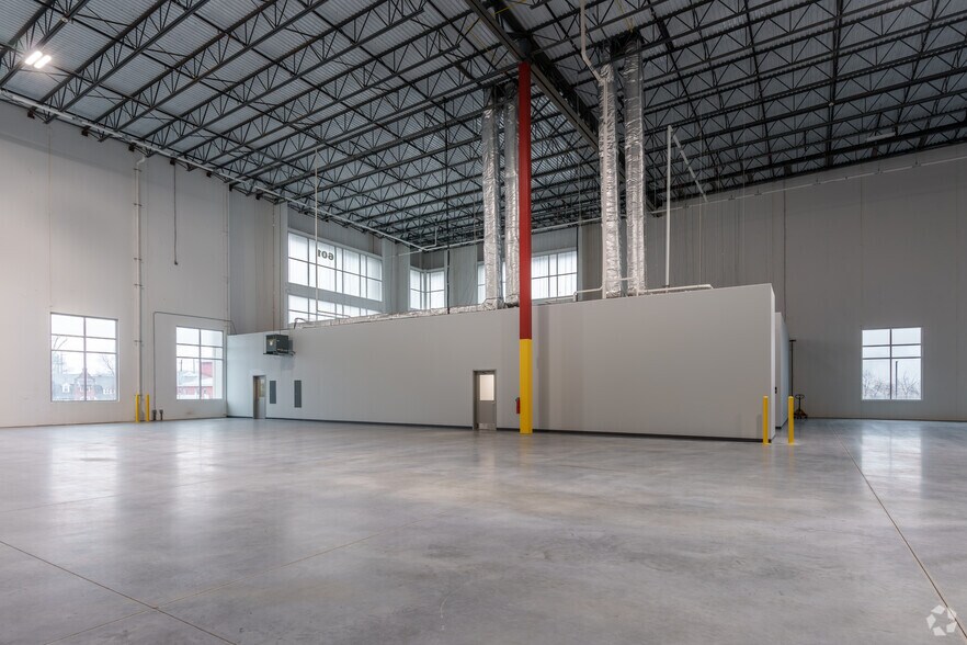 More Photos Of 601 E 10th St, Marcus Hook Distribution For Lease