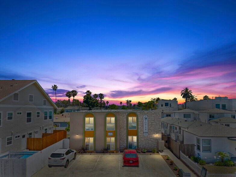More Photos Of 4659 North Ave, San Diego Apartments For Sale