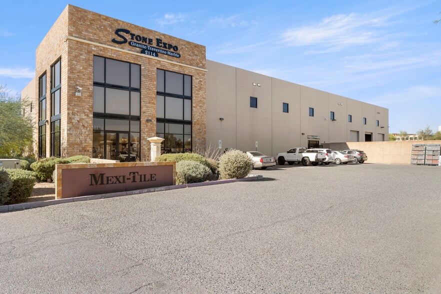 More Photos Of 2114 W Parkside Ln, Phoenix Warehouse For Sale