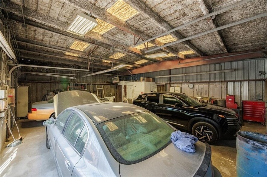 More Photos Of 610 N Port Ave, Corpus Christi Auto Dealership For Sale