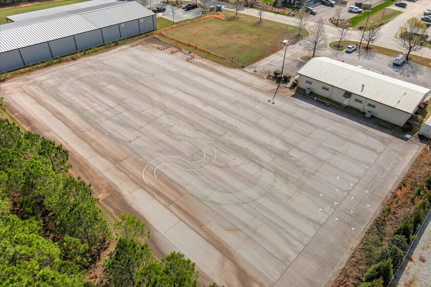 More Photos Of 1950 International Ct, Grovetown Office For Sale