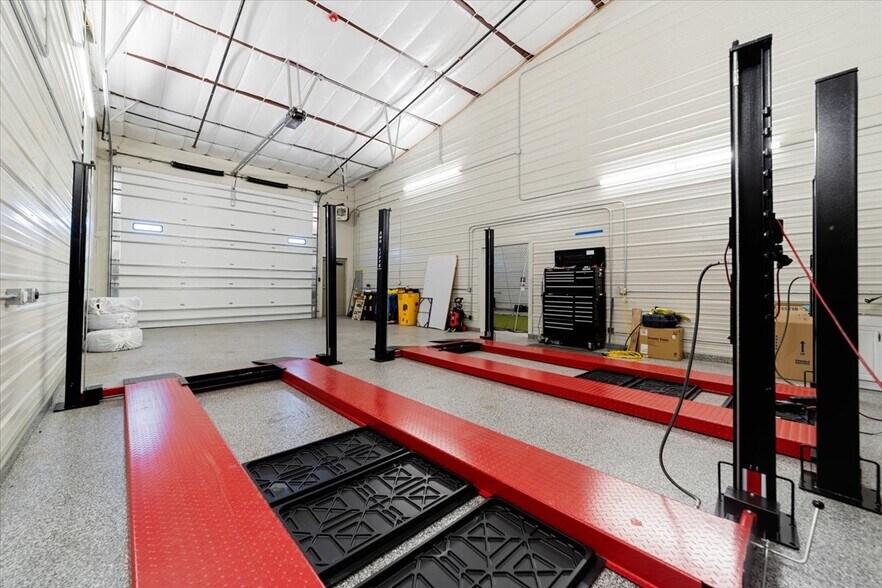 More Photos Of 1931 Liggett Rd, Castle Rock Self Storage For Sale