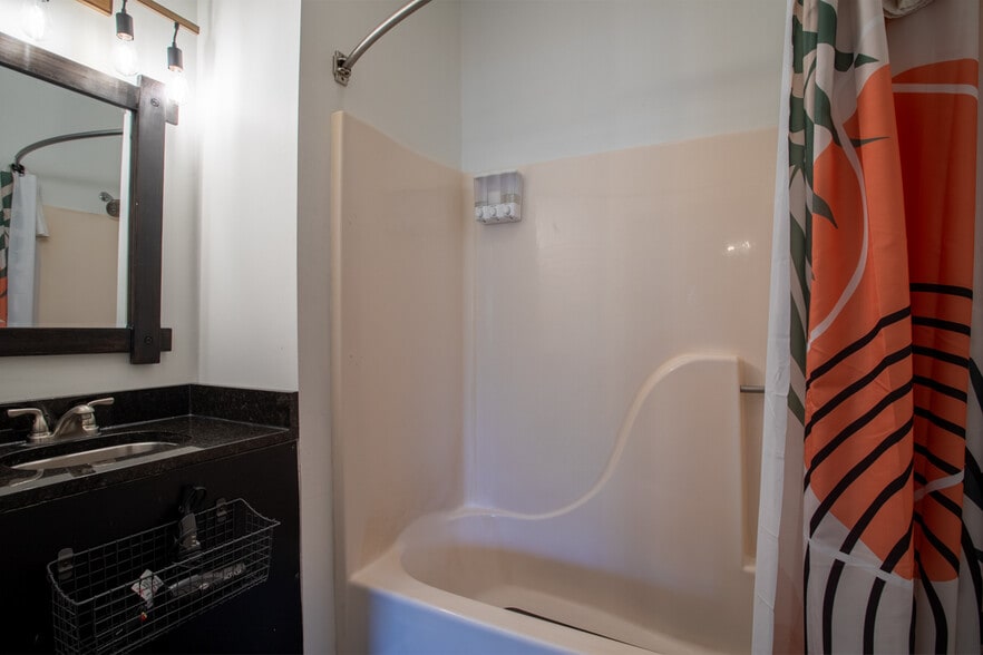 More Photos Of 3804 Wears Valley Rd, Sevierville Hotel For Sale