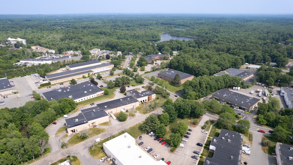 More Photos Of 40 Reservoir Park Dr, Rockland Warehouse For Lease