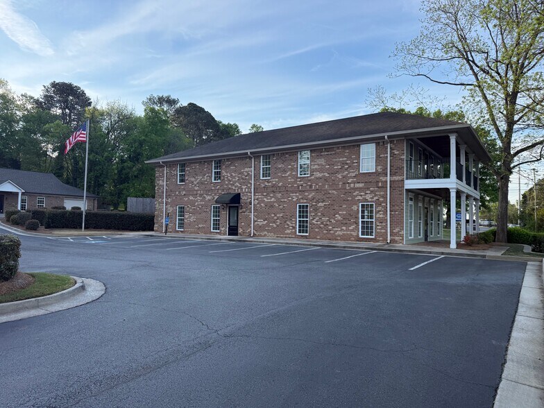 More Photos Of 807 N Tennessee St, Cartersville Office For Lease