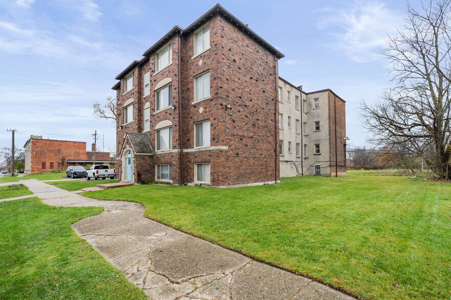 More Photos Of 1055 Philip St, Detroit Apartments For Sale