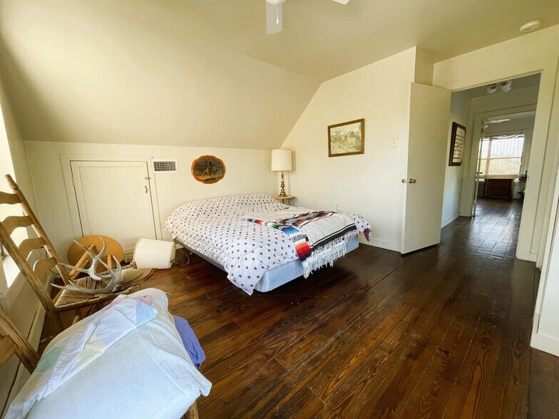 More Photos Of 1400 Greer ln, Burnet Land For Sale