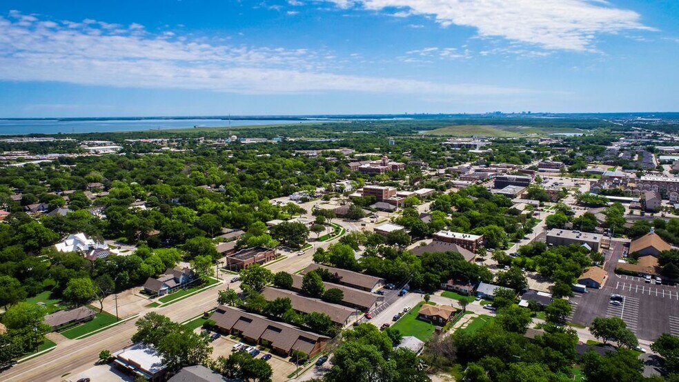 More Photos Of 376 W Main St, Lewisville Medical For Sale