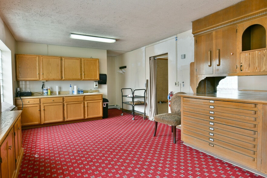 More Photos Of 175 B Laird Ave, Warren Schools For Sale