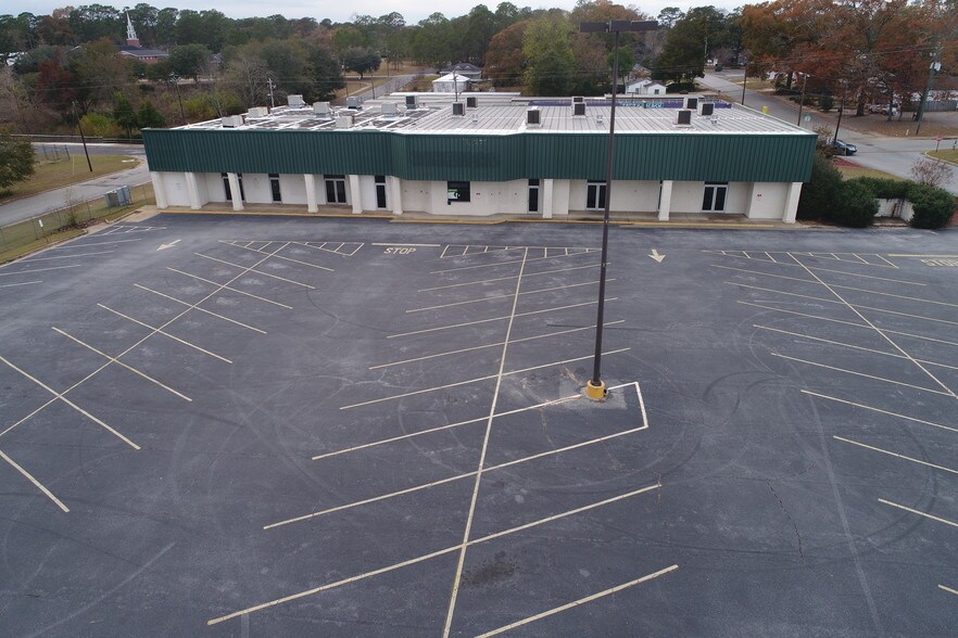 Primary Photo Of 1400 E Shotwell St, Bainbridge Freestanding For Sale