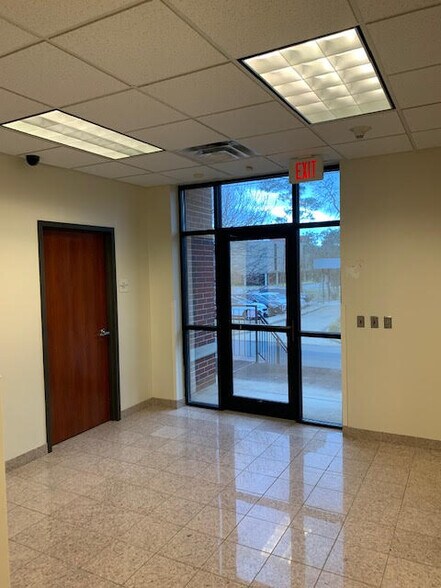 More Photos Of 1303 N Mound St, Nacogdoches Medical For Sale