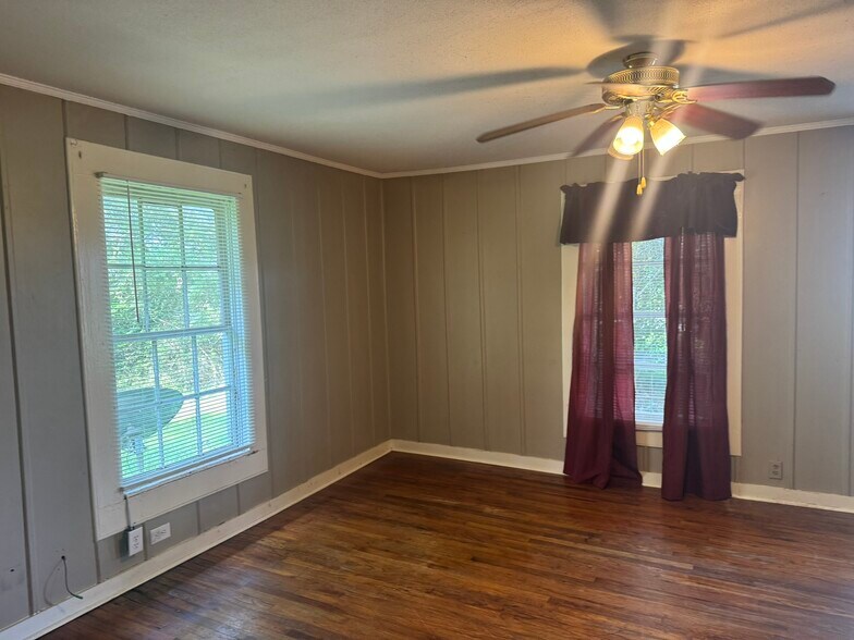 More Photos Of 11150 Highway 97, Century Land For Sale