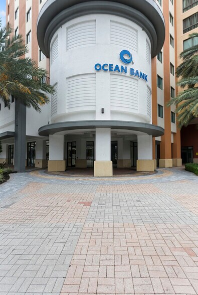 More Photos Of 100 N Federal Hwy, Fort Lauderdale Apartments For Lease