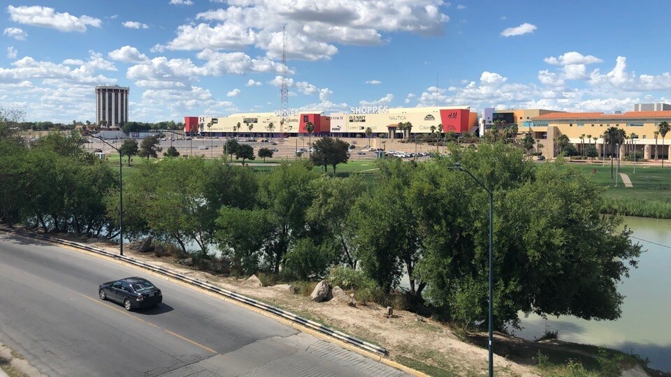 More Photos Of 1600 Water St, Laredo Unknown For Lease