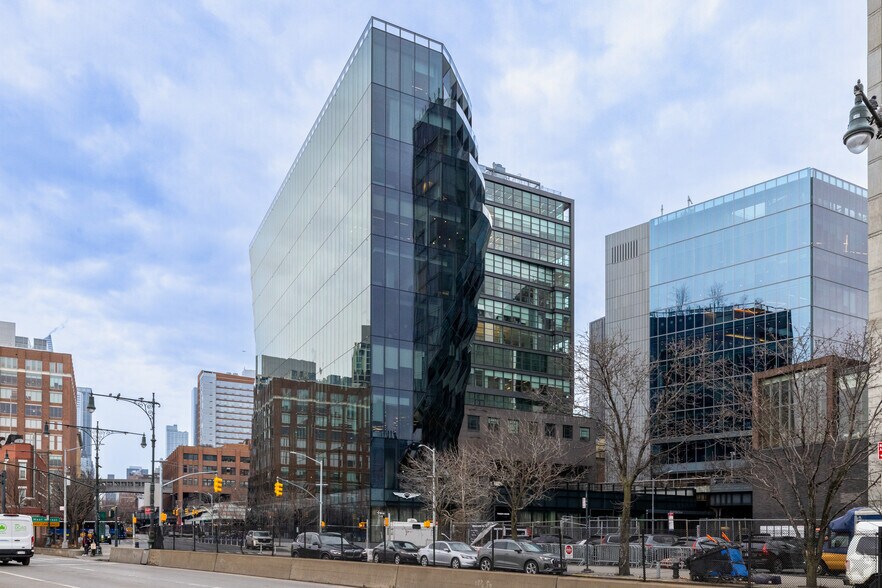 More Photos Of 40 Tenth Ave, New York Office For Lease