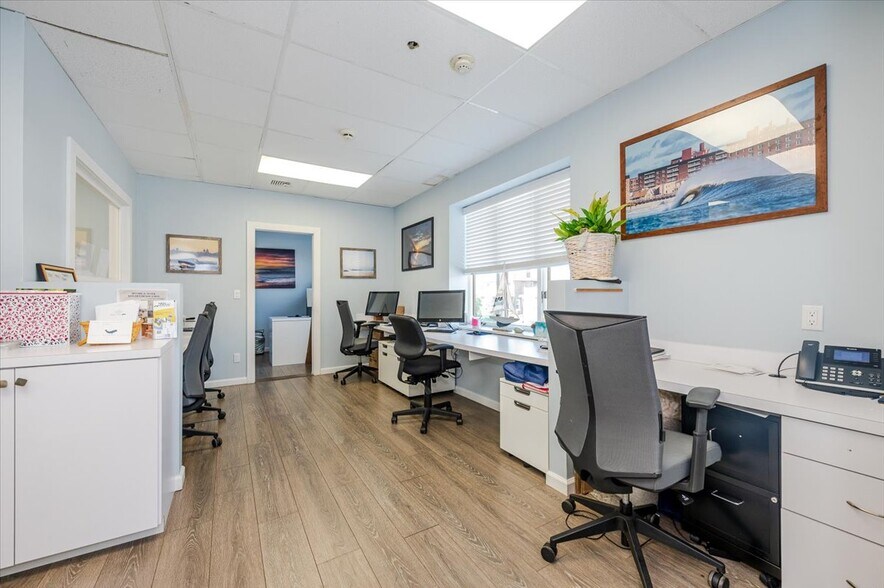 More Photos Of 350 National Blvd, Long Beach Storefront Retail Office For Lease