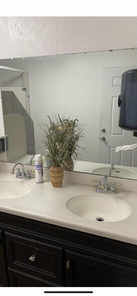 More Photos Of 2231 Whitfield Park Loop, Sarasota Warehouse For Sale