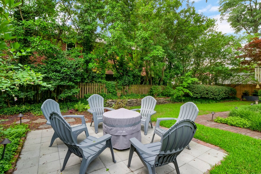 More Photos Of 412 S 3rd St, Wilmington Hospitality For Sale