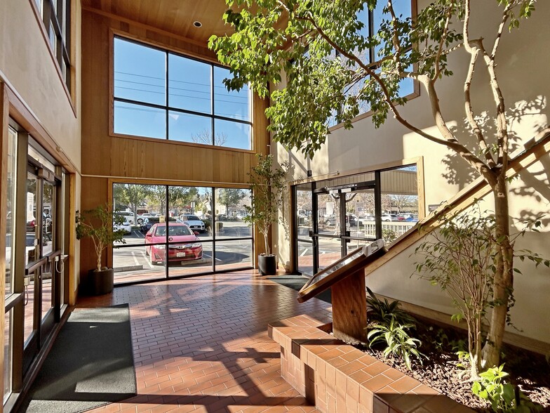 More Photos Of 12280 Saratoga-Sunnyvale Rd, Saratoga Office For Sale