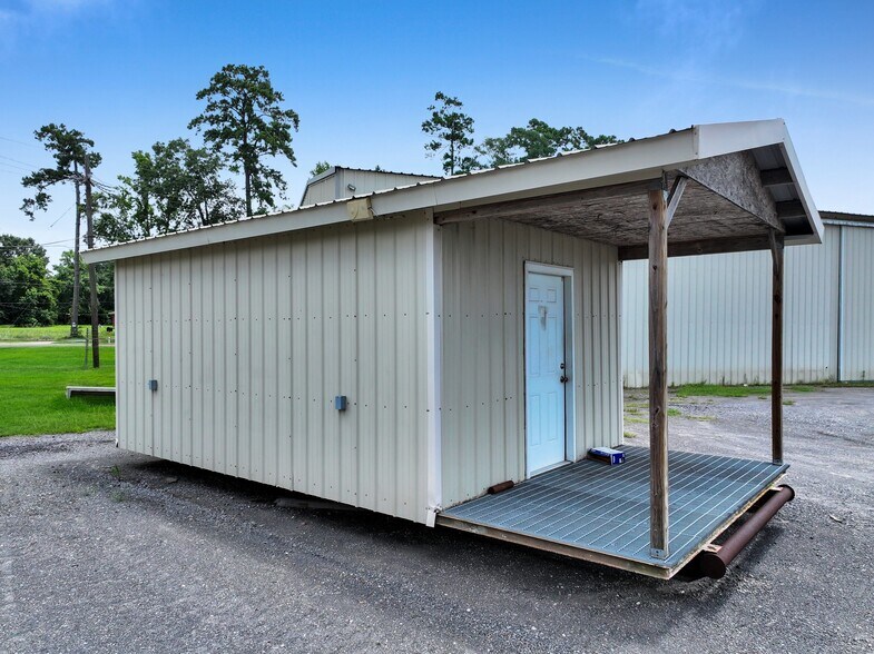 More Photos Of 4810 Evangeline Dr, Vidor Service For Sale