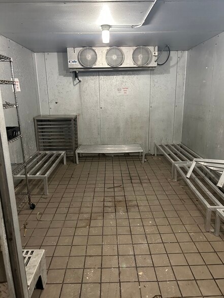 More Photos Of 2586-2646 Onslow Dr, Jacksonville Unknown For Lease