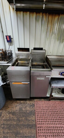 More Photos Of 701 N Martin Luther King Jr Hwy, Mexia Restaurant For Sale