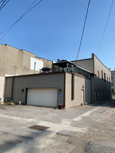 More Photos Of 110 W Walnut St, Kokomo Office For Lease