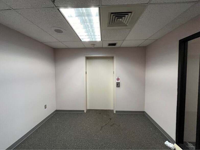More Photos Of 446-450 Union Blvd, Allentown Medical For Lease
