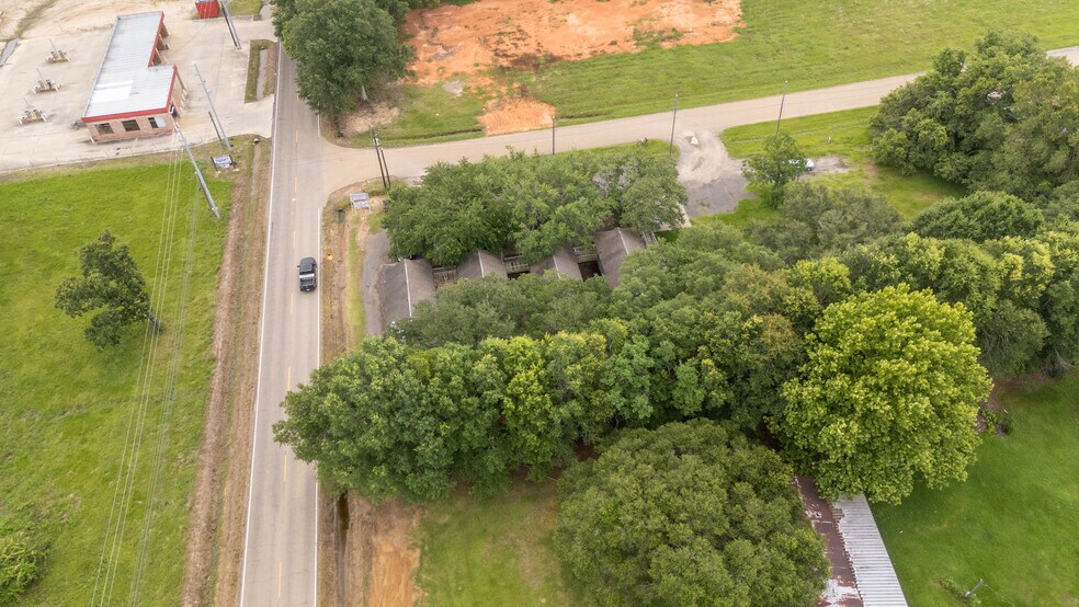 More Photos Of 53517 Harvest Ln, Loranger Office For Sale