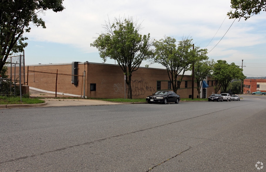 Primary Photo Of 3401 52nd Ave, Hyattsville Warehouse For Lease