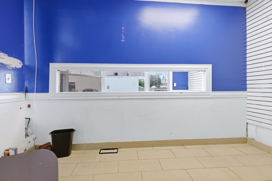More Photos Of 612 N Dixie Hwy, Hollywood Auto Repair For Lease