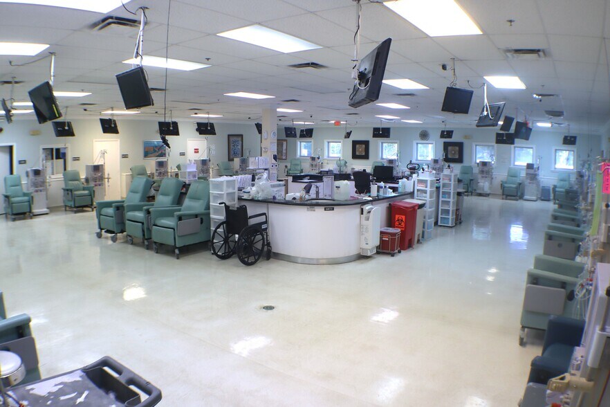 More Photos Of 2800 N State Road 7, Margate Medical For Sale