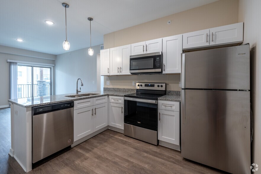 More Photos Of 13399 Charlotte St, Kansas City Apartments For Sale