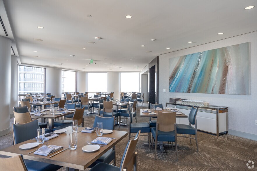 More Photos Of 1415 Louisiana St, Houston Office For Lease