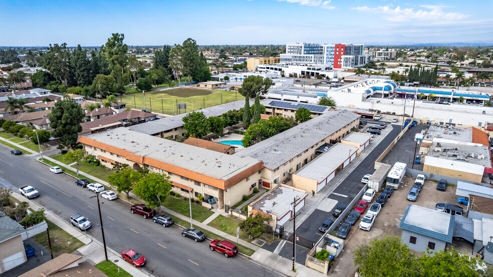 More Photos Of 9931 Central Ave, Garden Grove Apartments For Sale