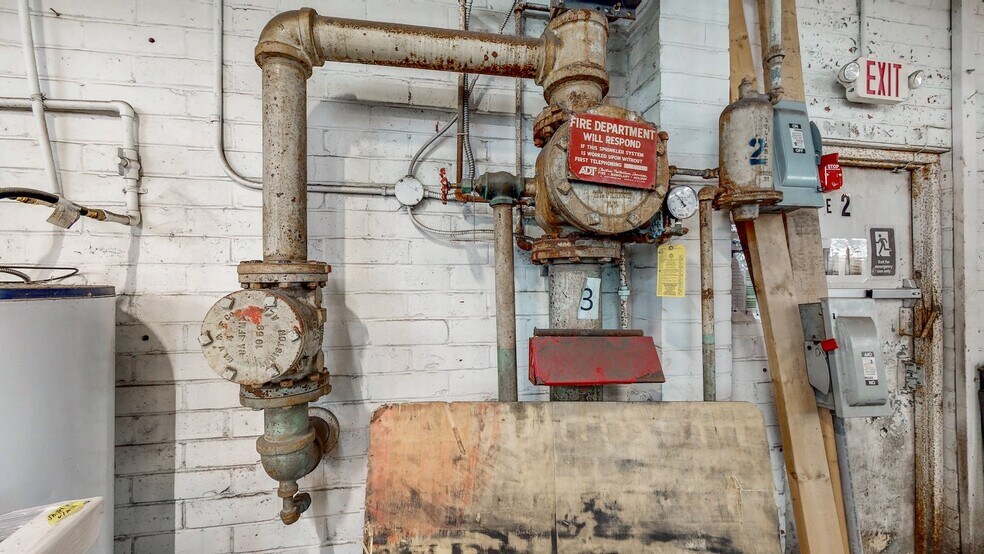 More Photos Of 1840 Gordon Hwy, Augusta Warehouse For Sale
