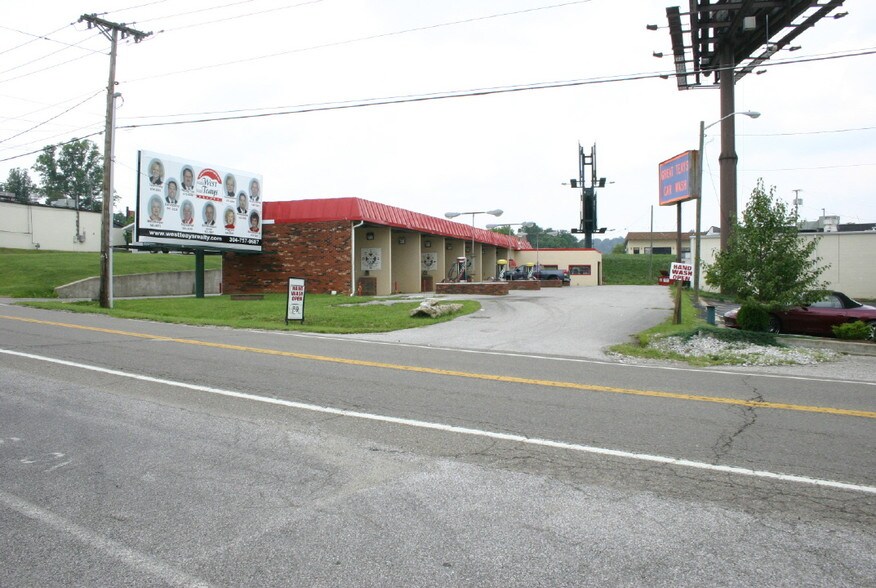 More Photos Of 3975 Teays Valley Rd, Hurricane Carwash For Sale