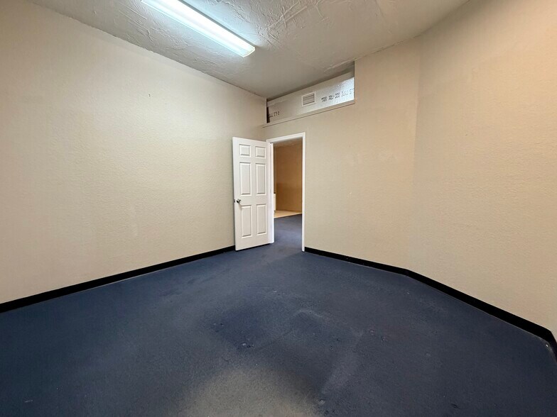 More Photos Of 501 N State St, Bunnell Unknown For Lease