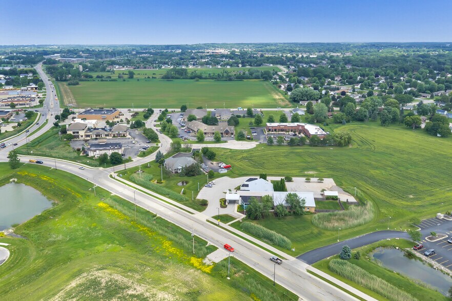 More Photos Of 2141 Lime Kiln Rd, Green Bay Medical For Sale