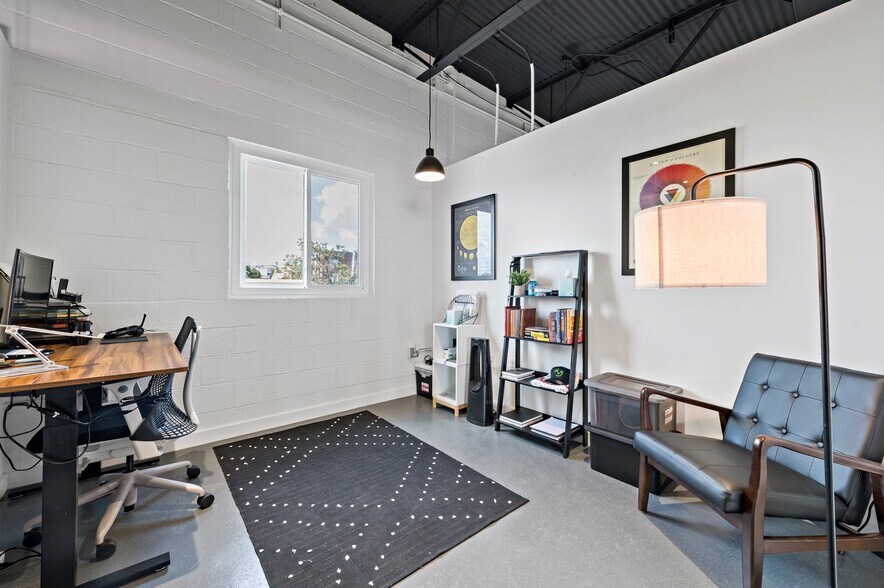 More Photos Of 449 E Lafayette St, Norristown Coworking Space