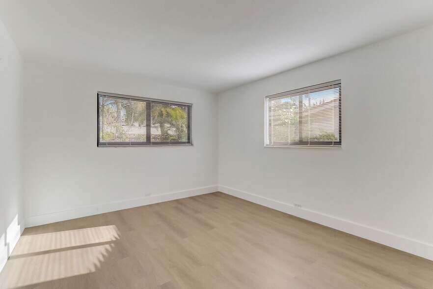 More Photos Of 2121 NE 51st Ct, Fort Lauderdale Apartments For Sale