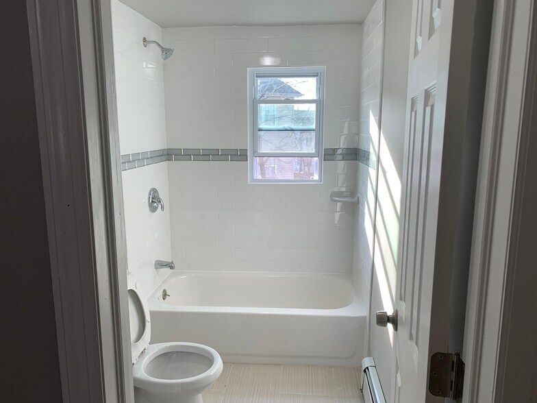 More Photos Of 443 Jackson Ave, Elizabeth Storefront Retail Residential For Sale