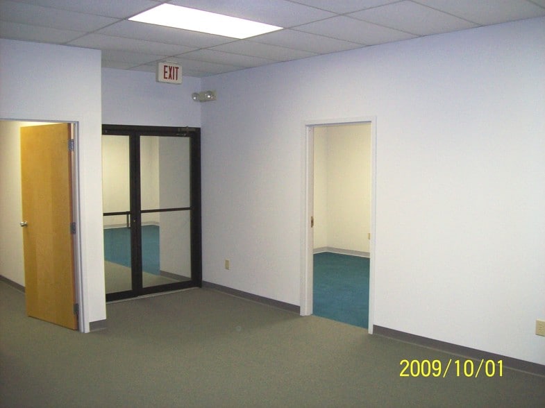 More Photos Of 131 West St, Danbury Office For Lease