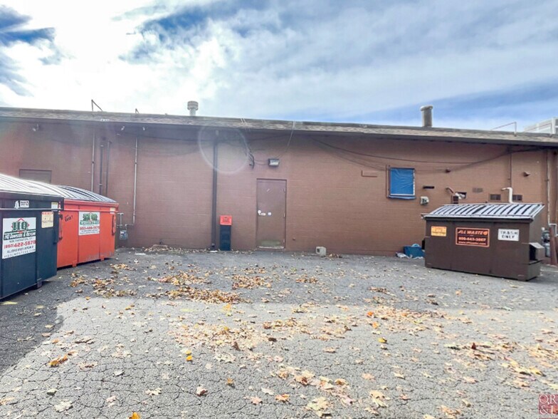 More Photos Of 822-826 E Center St, Wallingford General Retail For Lease