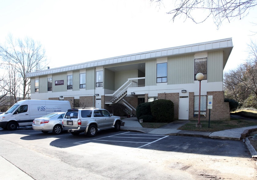 More Photos Of 109 Conner Dr, Chapel Hill Office For Sale