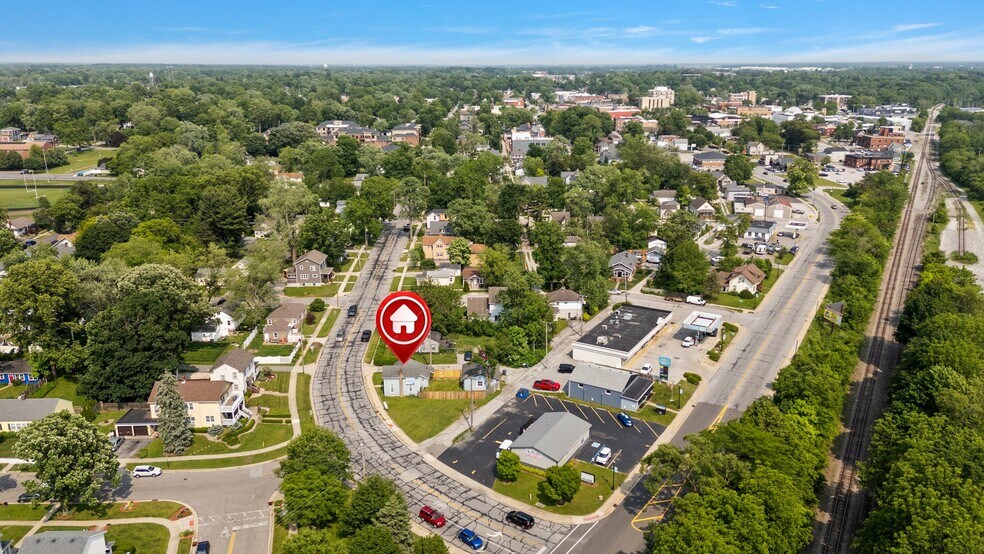 More Photos Of 755 Chicago St, Valparaiso General Retail For Sale